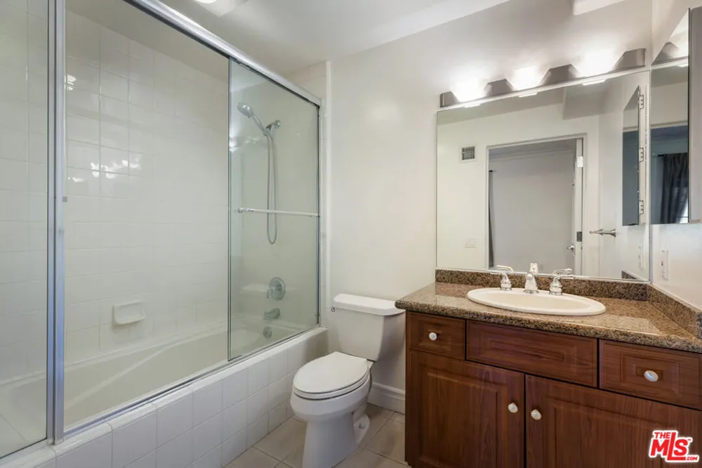 851 San Vicente Boulevard #102 West Hollywood, CA 90069