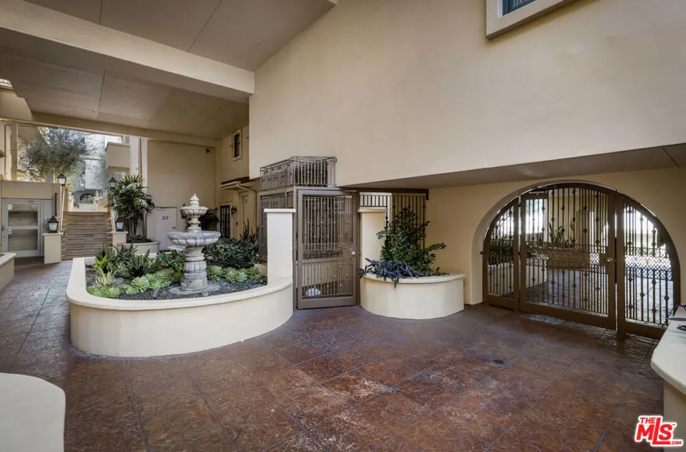 851 San Vicente Boulevard #102 West Hollywood, CA 90069
