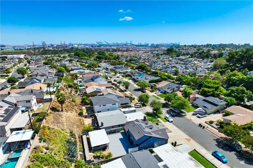 1030 Bloomwood Road San Pedro, CA 90731