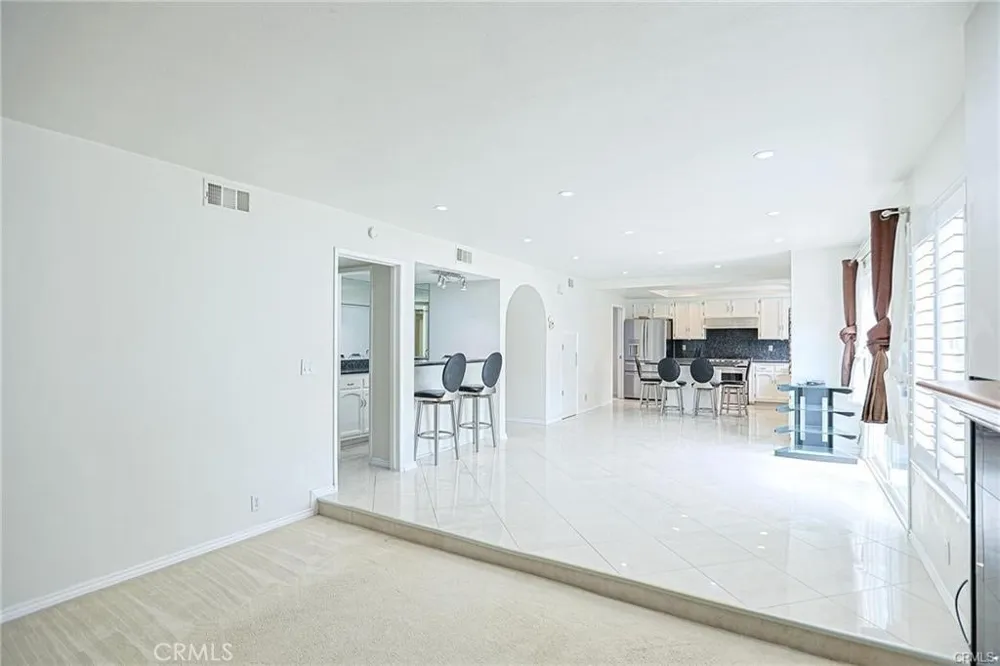 14512 Southfield Westminster, CA 92683