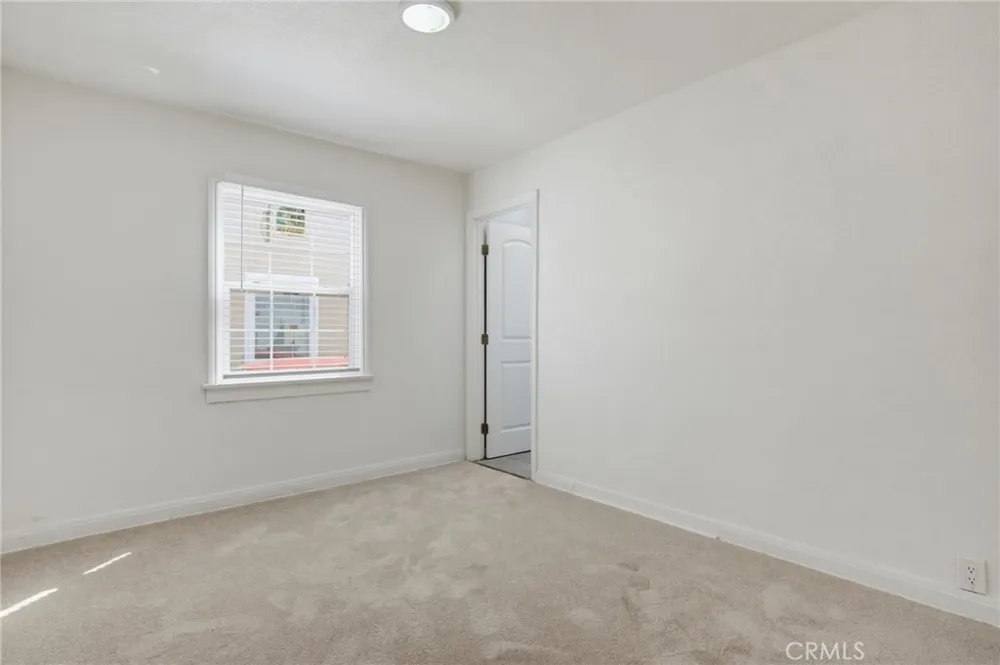 428 W 98th Los Angeles, CA 90003