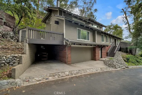 850 Country Club Drive