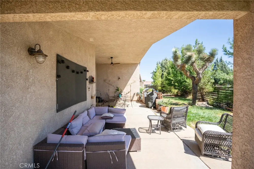 7141 Redwood Street Hesperia, CA 92345