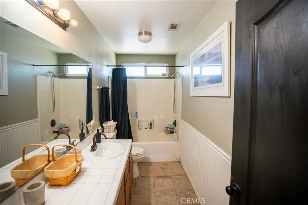 7141 Redwood Street Hesperia, CA 92345