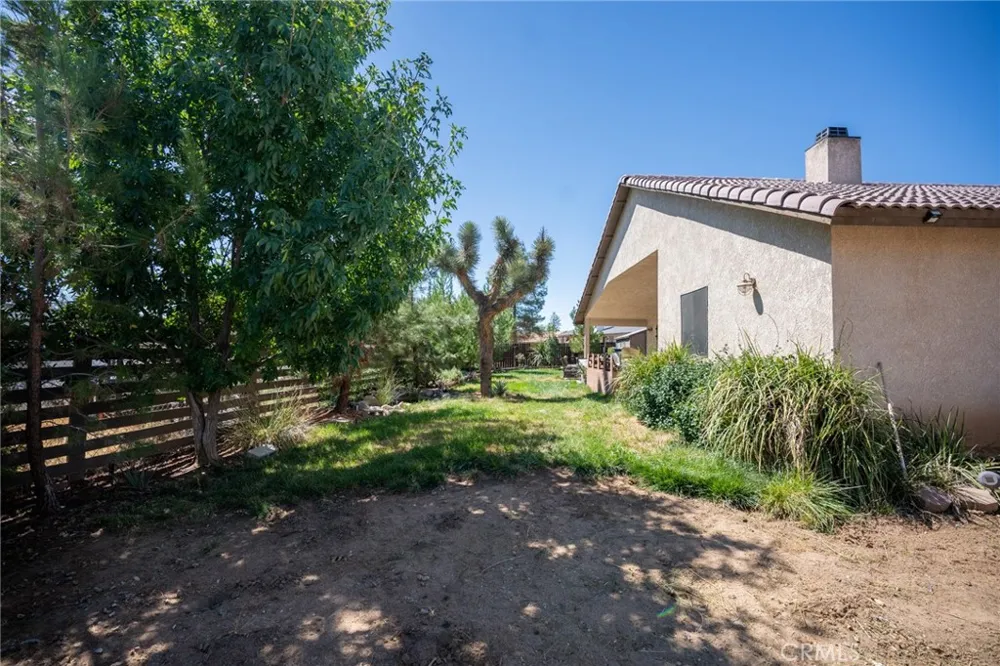 7141 Redwood Street Hesperia, CA 92345