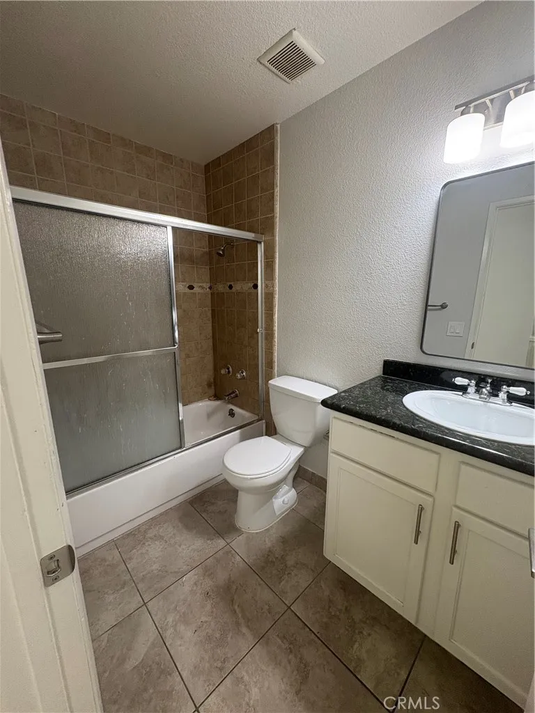2137 Estrella Court #A Palmdale, CA 93550