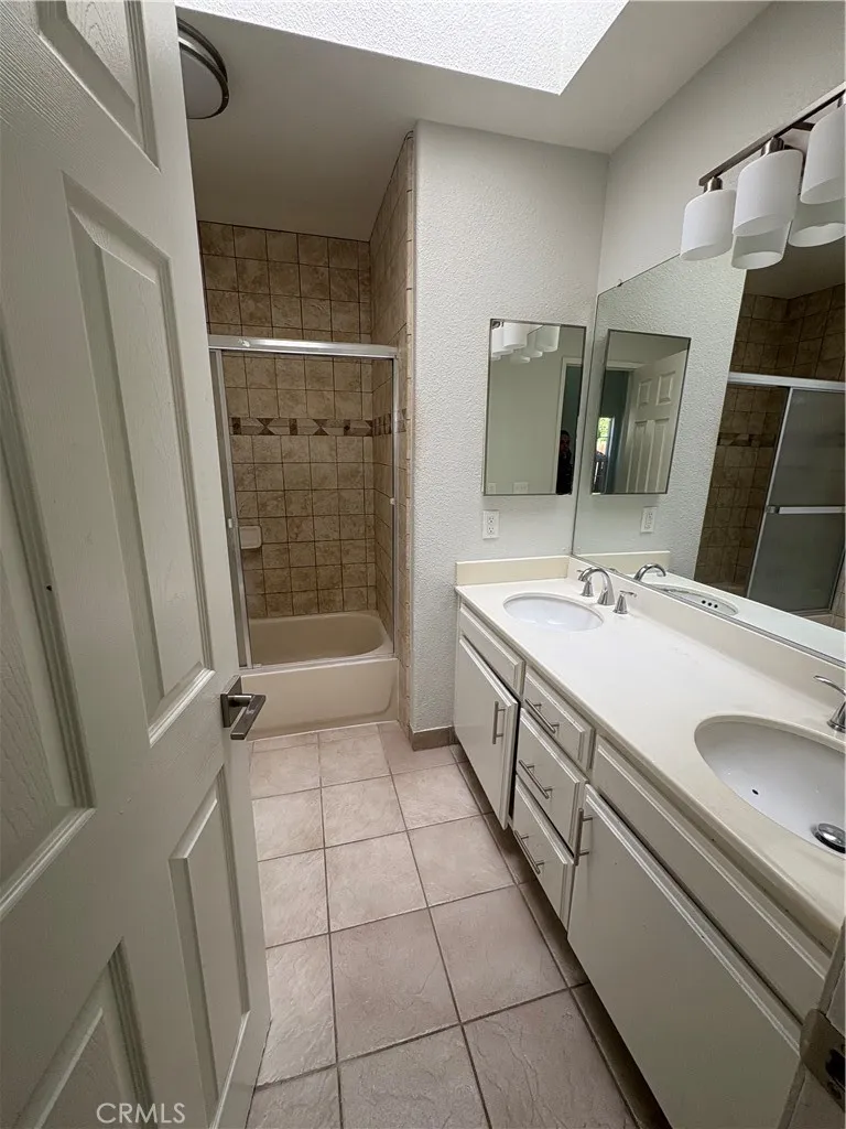 2137 Estrella Court #A Palmdale, CA 93550
