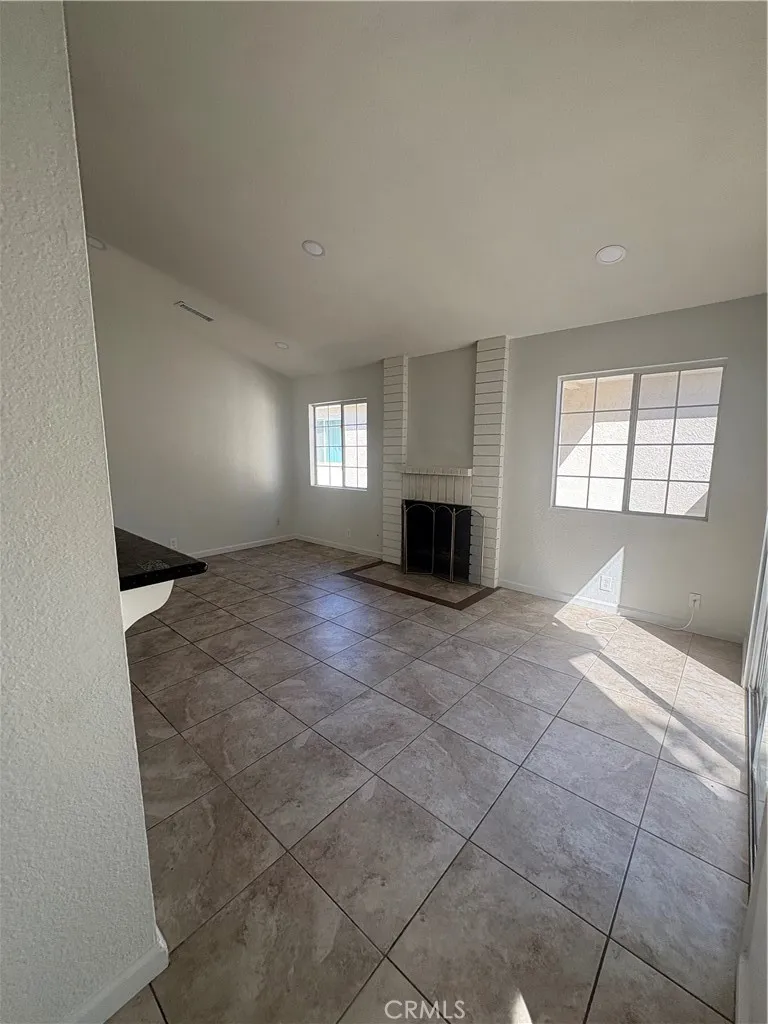 2137 Estrella Court #A Palmdale, CA 93550