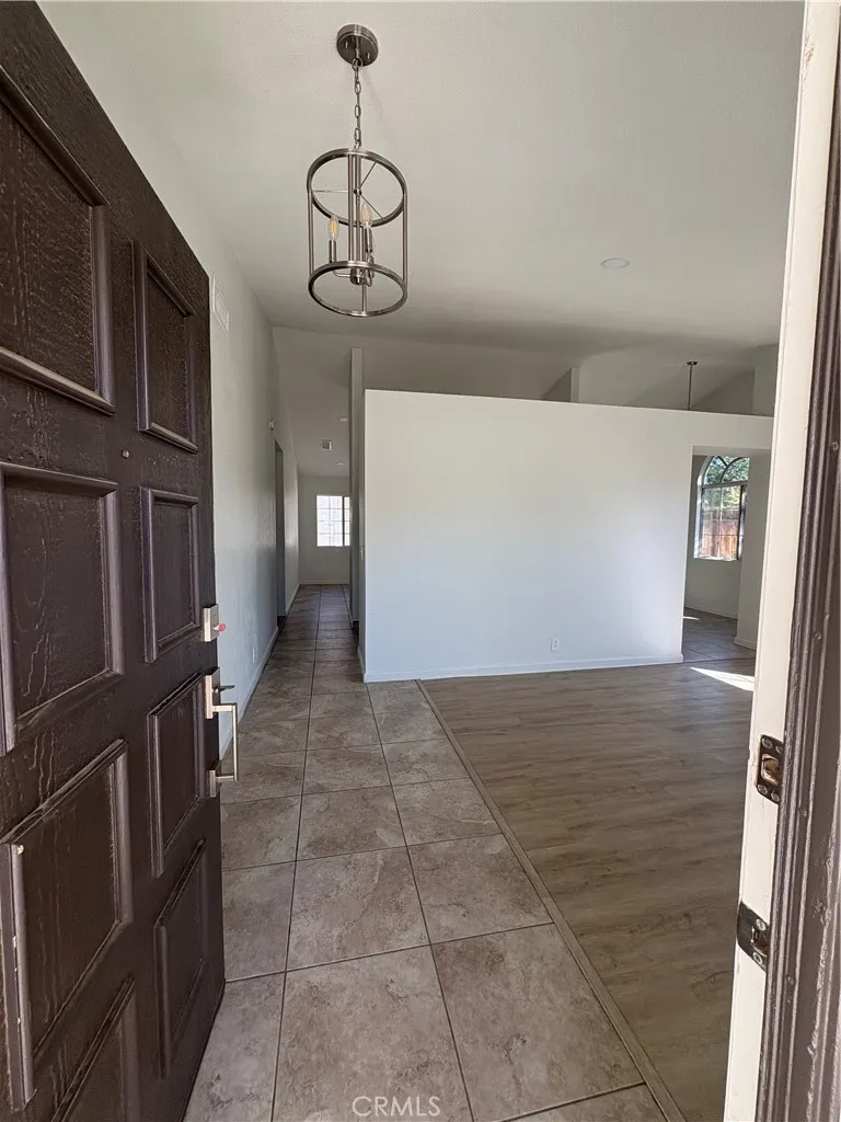 2137 Estrella Court #A Palmdale, CA 93550