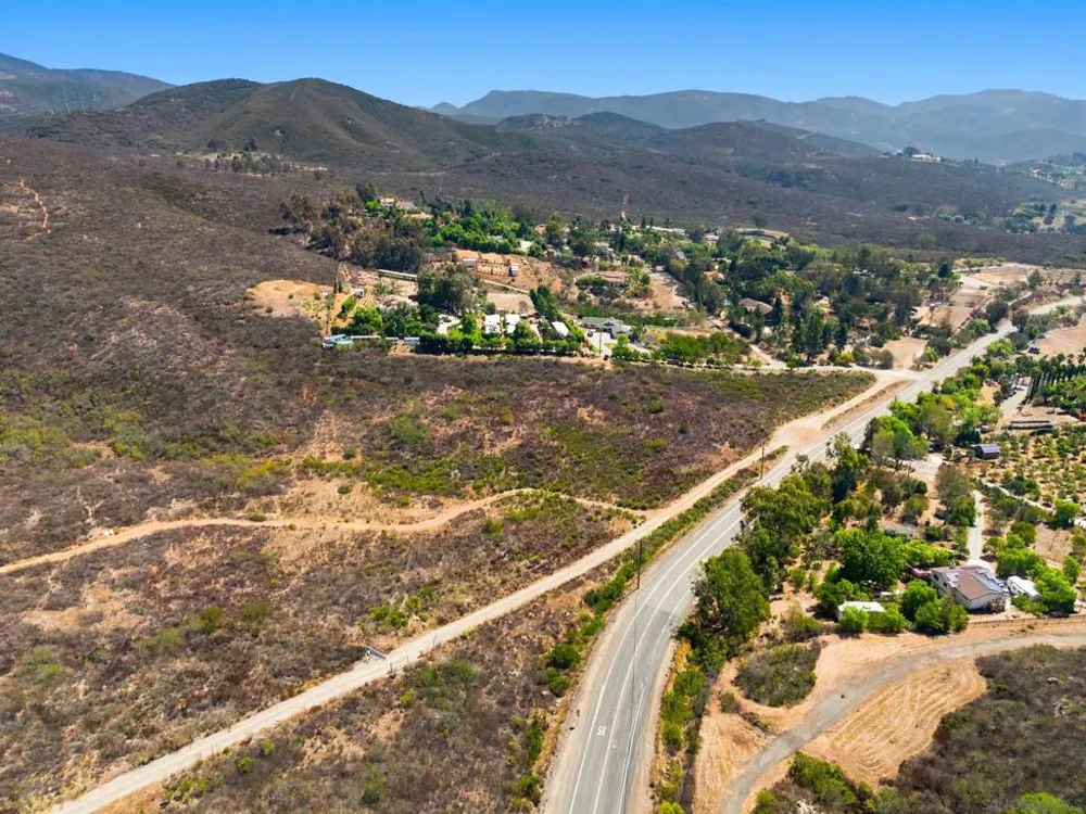 20753 Elfin Forest Rd Escondido, CA 92029
