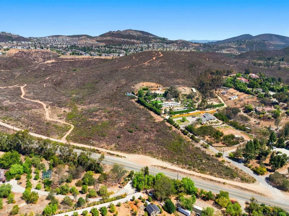 20753 Elfin Forest Rd Escondido, CA 92029