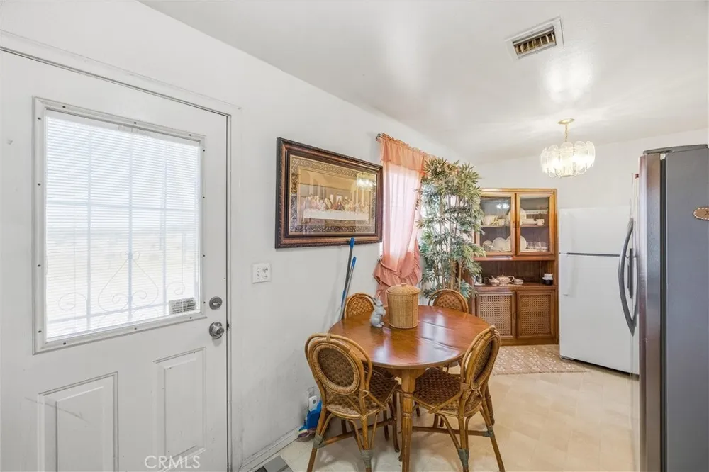 641 Chateau Barstow, CA 92311