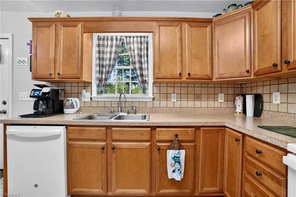 3366 Marathon Drive Asheboro, NC 27205