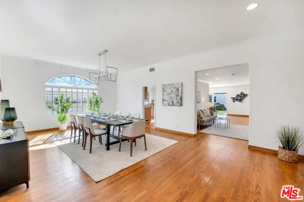 109 Maple Drive Beverly Hills, CA 90210