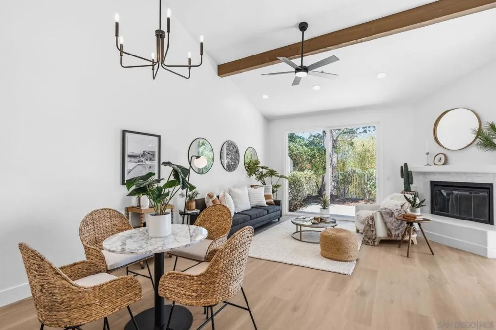 4849 Flying Cloud Way Carlsbad, CA 92008