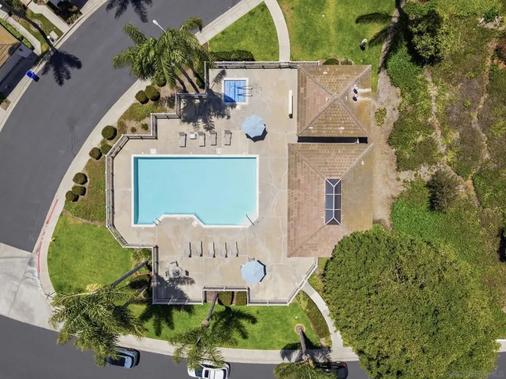 4849 Flying Cloud Way Carlsbad, CA 92008