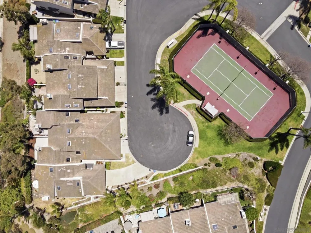 4849 Flying Cloud Way Carlsbad, CA 92008