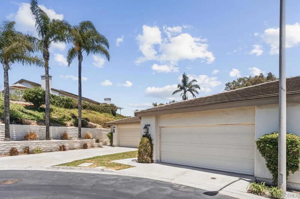 4849 Flying Cloud Way Carlsbad, CA 92008