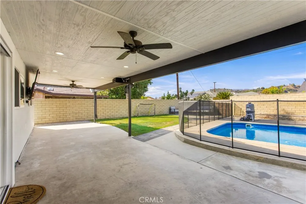 1143 E Juanita Avenue Glendora, CA 91740