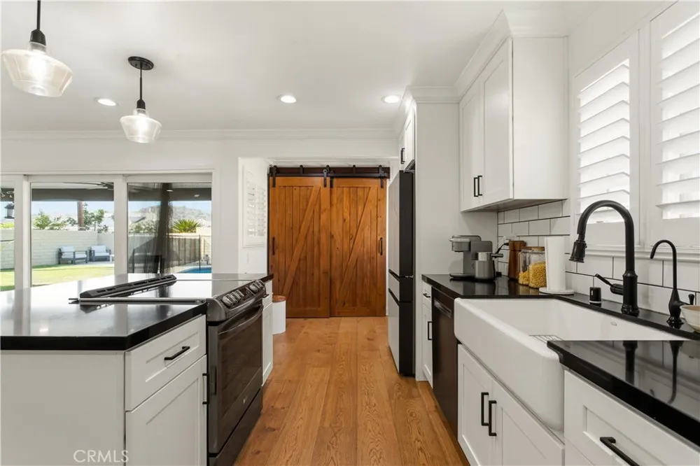 1143 E Juanita Avenue Glendora, CA 91740