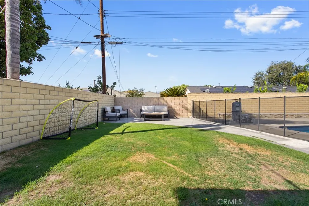 1143 E Juanita Avenue Glendora, CA 91740