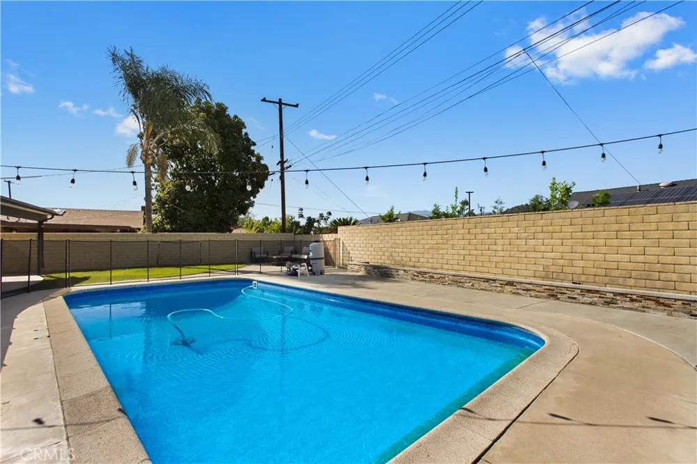 1143 E Juanita Avenue Glendora, CA 91740