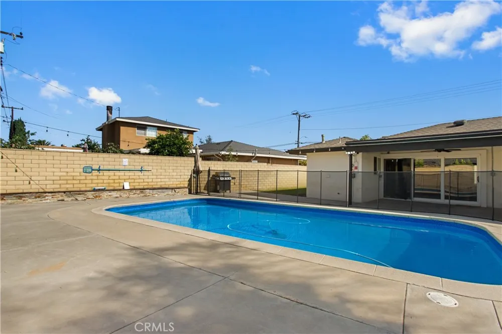 1143 E Juanita Avenue Glendora, CA 91740