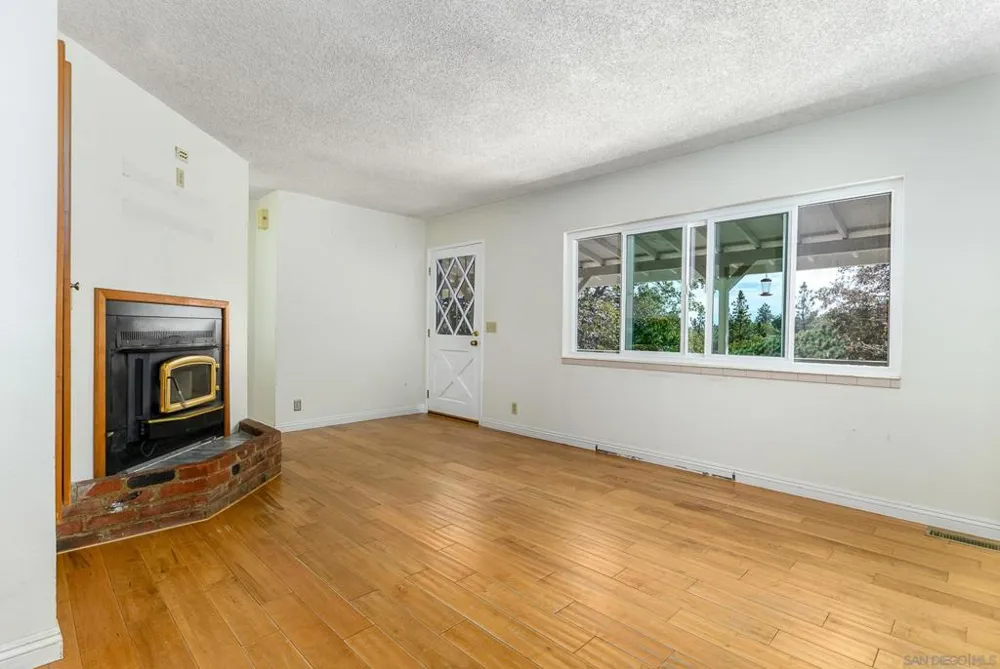 2503 Bonita Vista Dr Julian, CA 92036