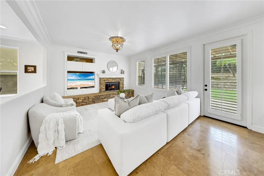 2938 Cardamon Lane Fullerton, CA 92835