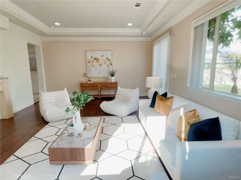 5762 Loma Avenue Temple City, CA 91780