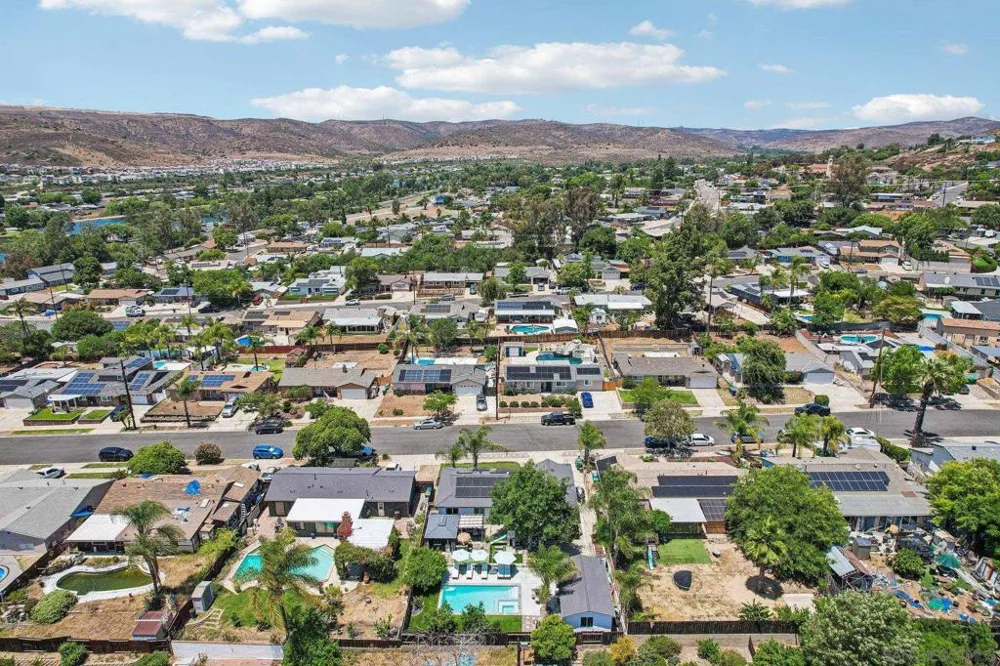 9239 Bellagio Rd Santee, CA 92071