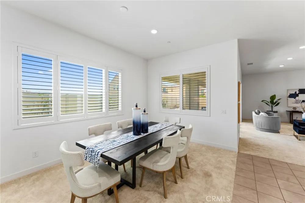17700 Ridgeline Court Saugus, CA 91350