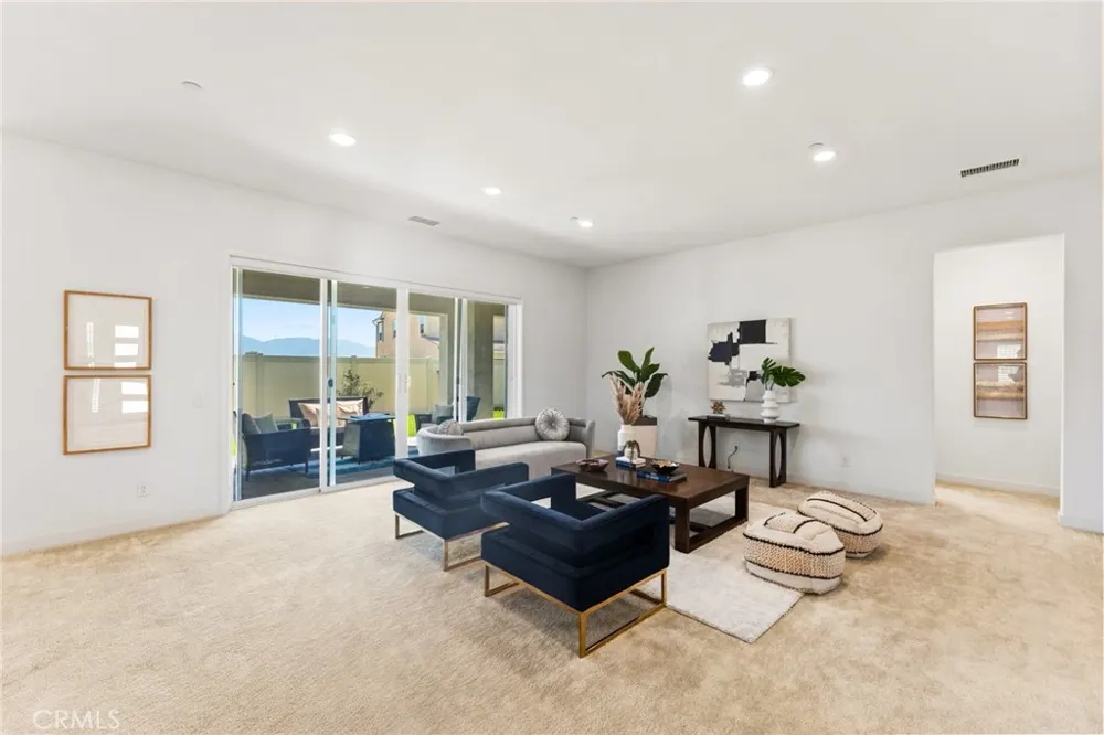 17700 Ridgeline Court Saugus, CA 91350