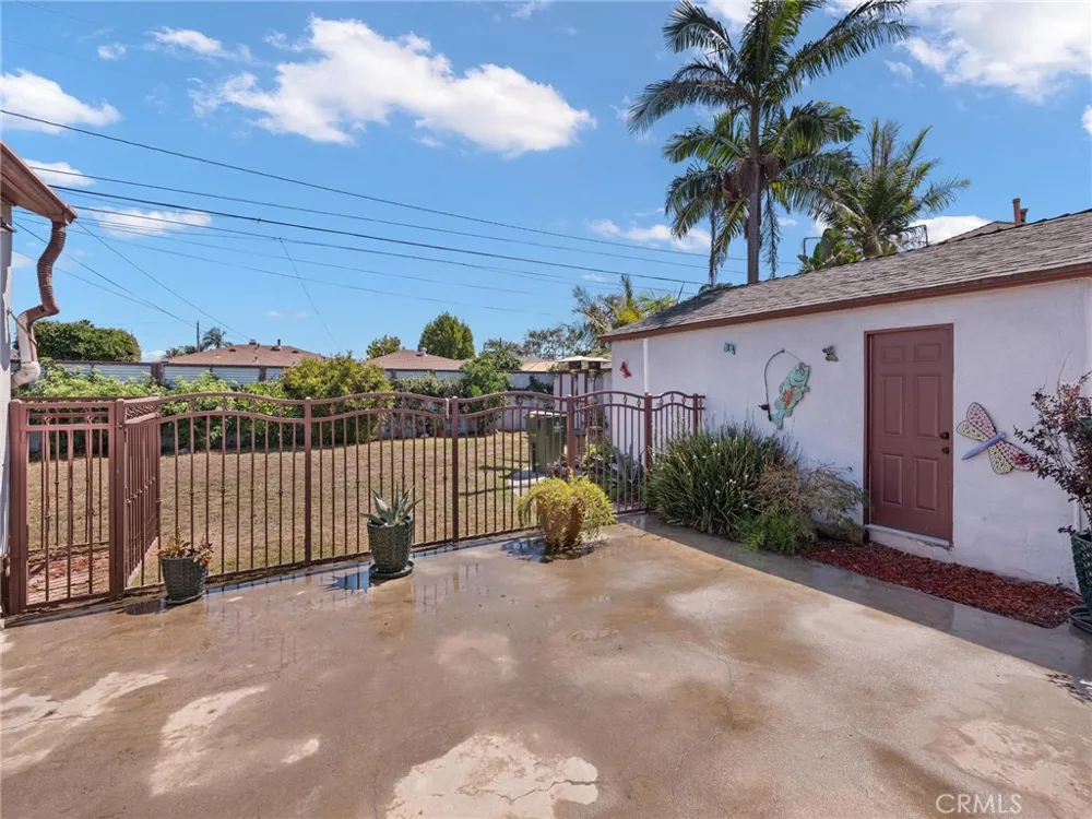9526 S 4th Ave Inglewood, CA 90305