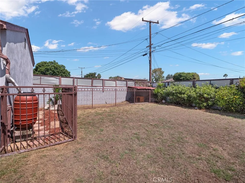 9526 S 4th Ave Inglewood, CA 90305