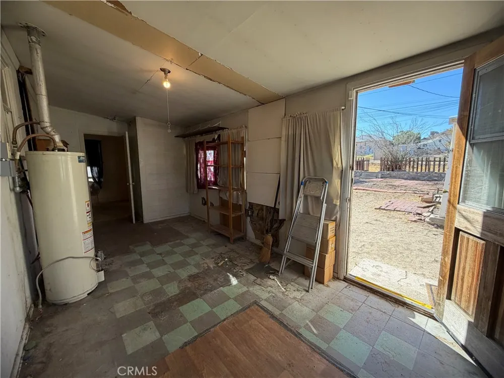 720 Nancy Barstow, CA 92311