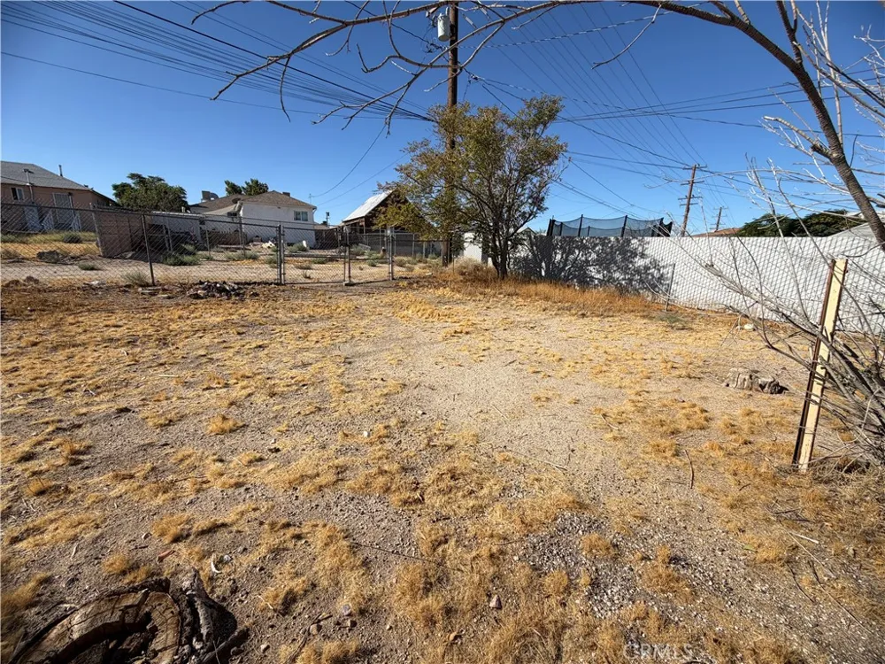 720 Nancy Barstow, CA 92311