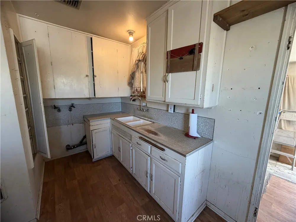 720 Nancy Barstow, CA 92311