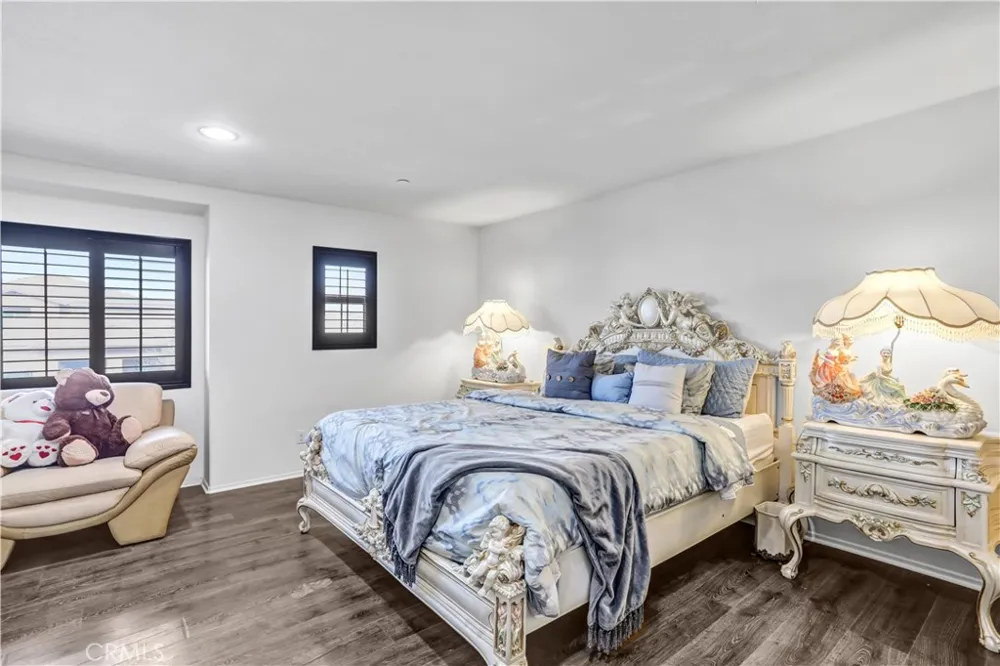 16765 Buttonwood Fontana, CA 92336