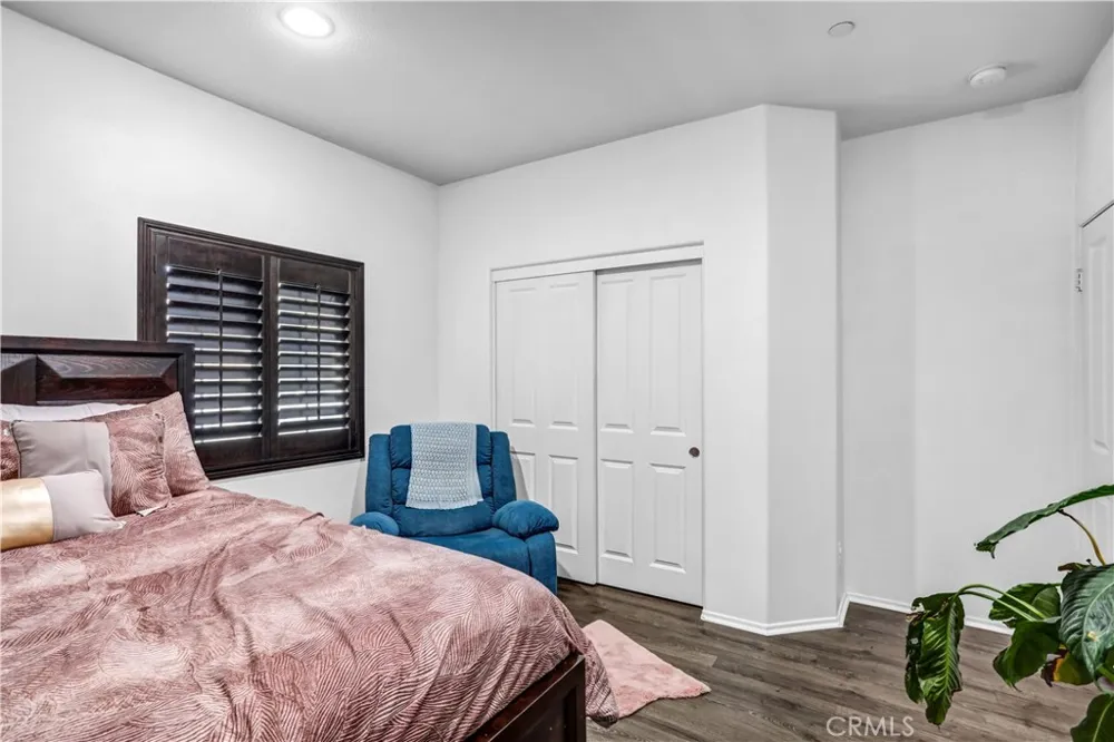 16765 Buttonwood Fontana, CA 92336