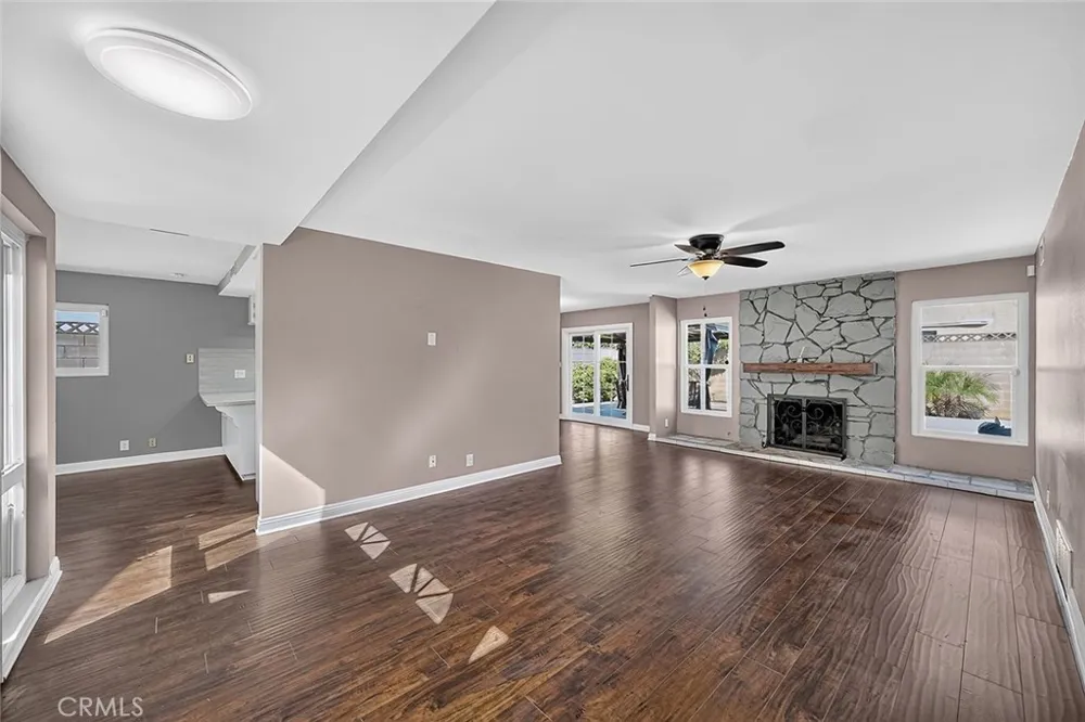 1630 E Edgecomb Covina, CA 91724