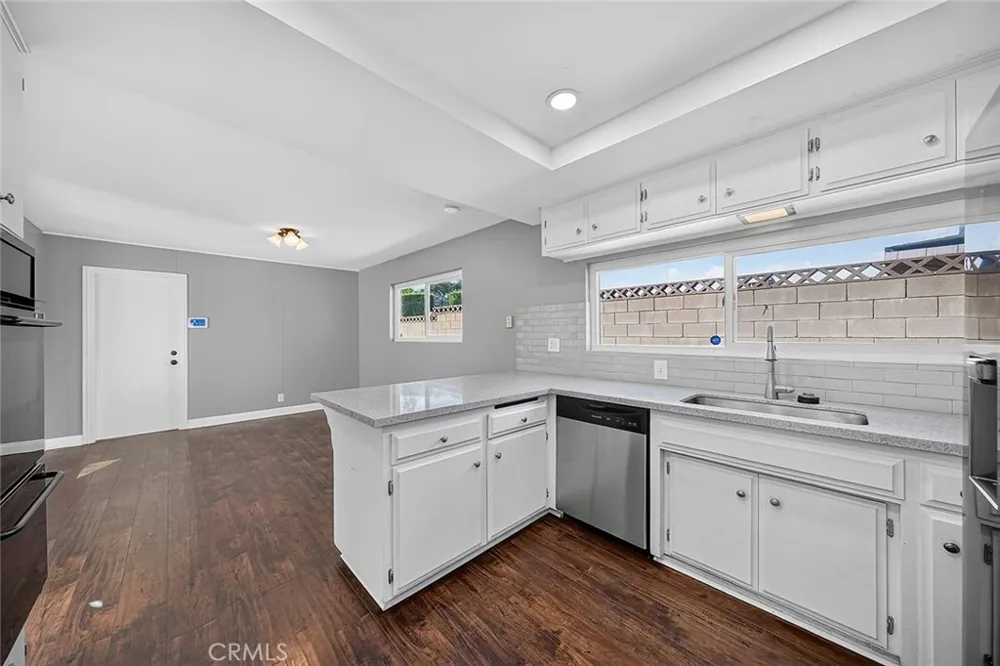 1630 E Edgecomb Covina, CA 91724
