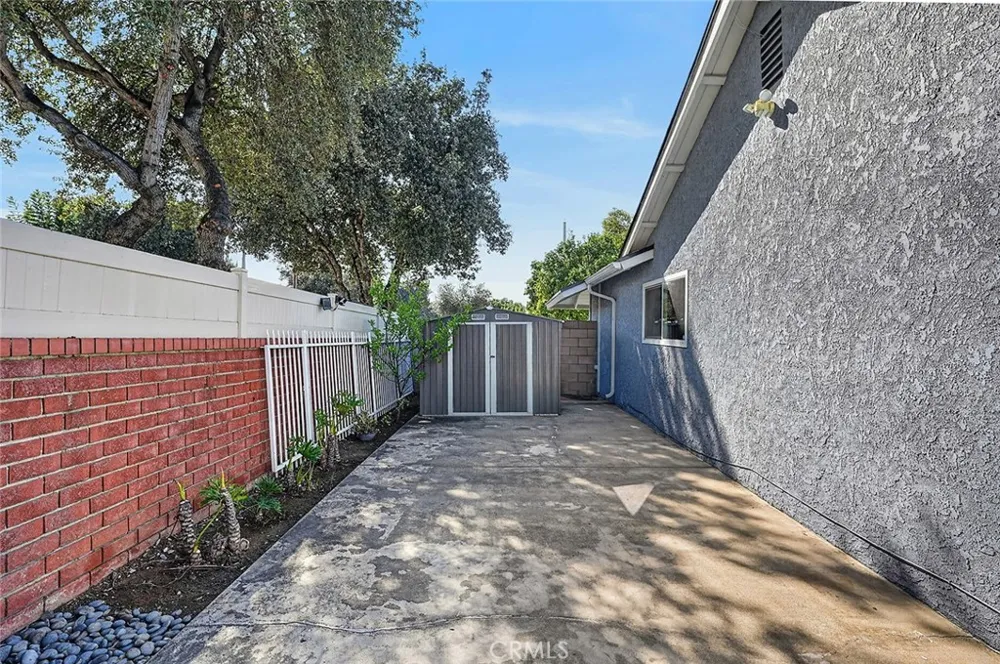 1630 E Edgecomb Covina, CA 91724