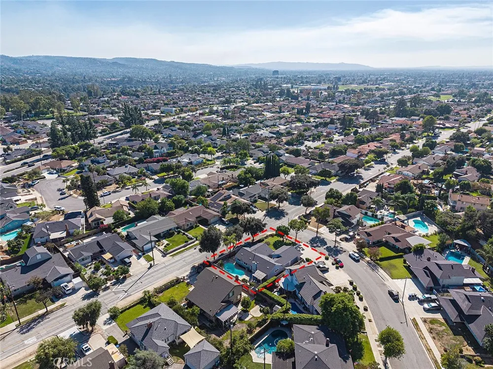 1630 E Edgecomb Covina, CA 91724