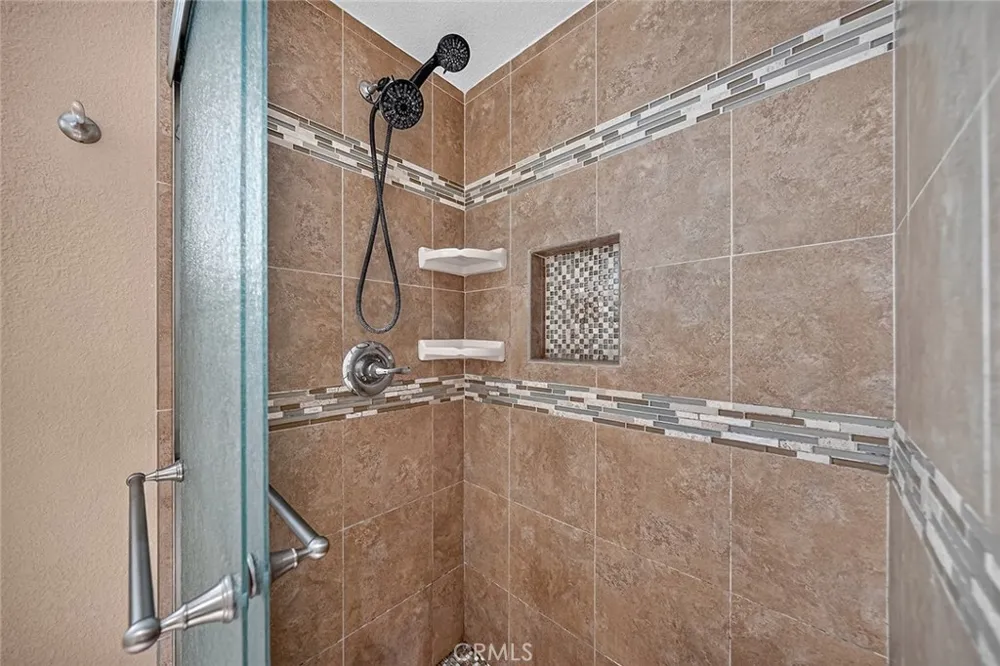 1630 E Edgecomb Covina, CA 91724
