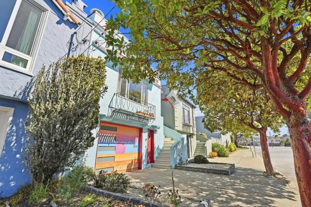 2626 Wawona Street San Francisco, CA 94116