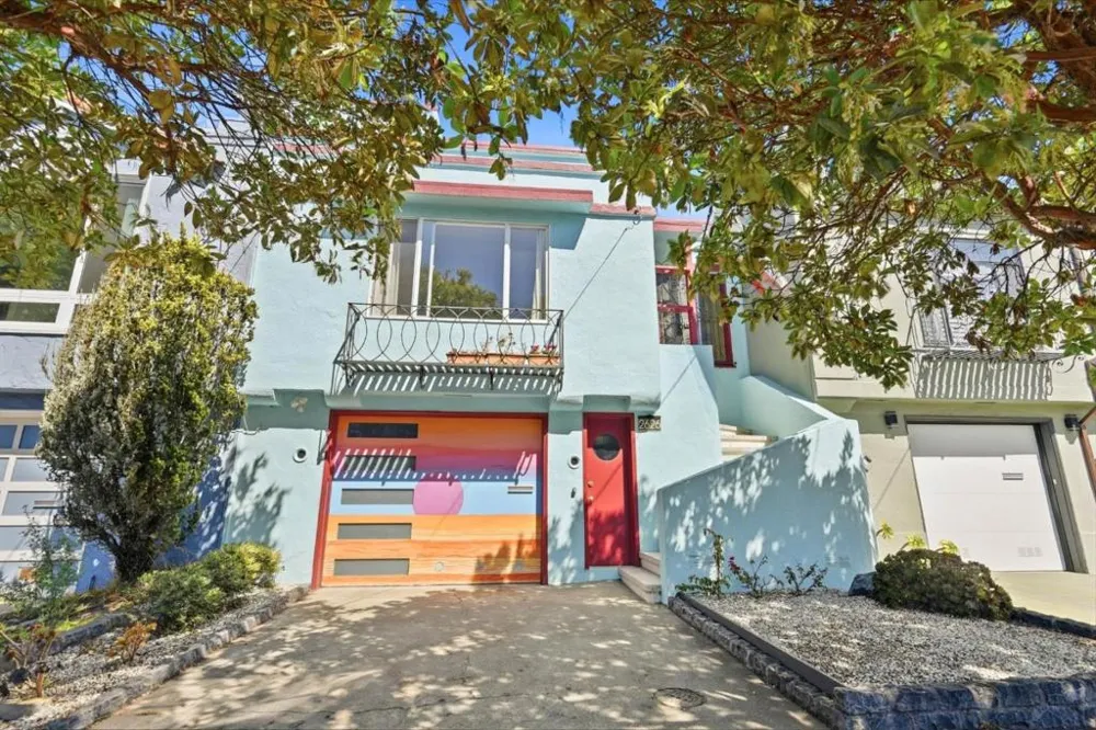 2626 Wawona Street San Francisco, CA 94116