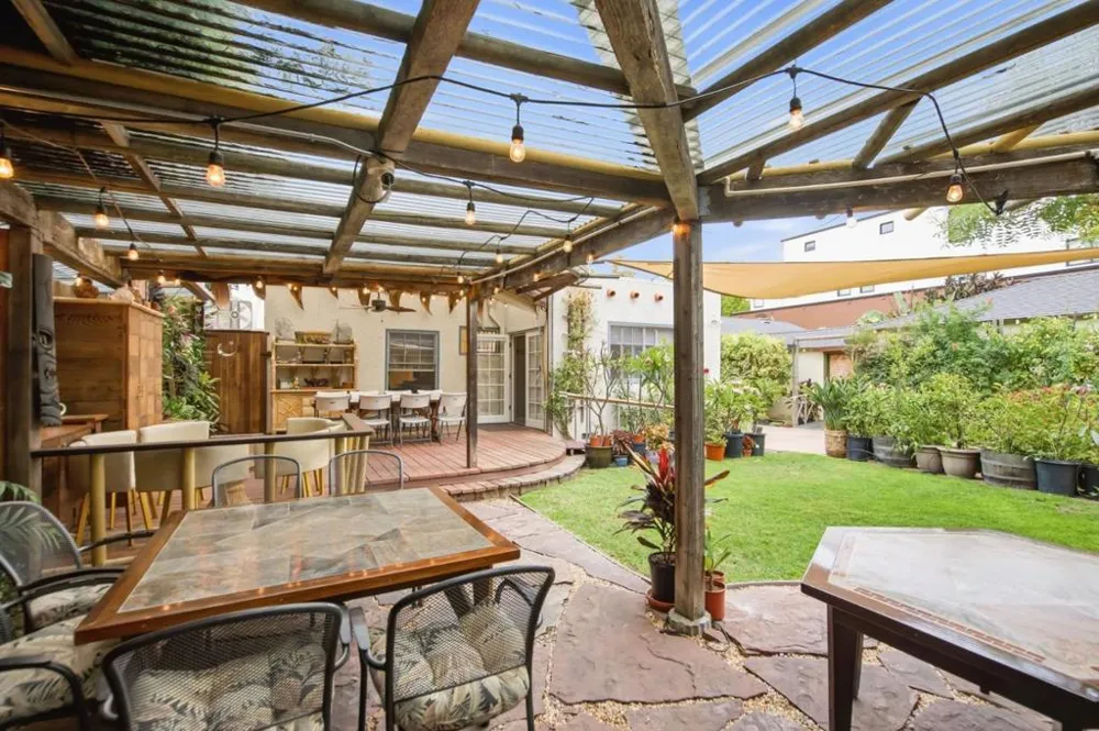 768 Elm Street San Carlos, CA 94070