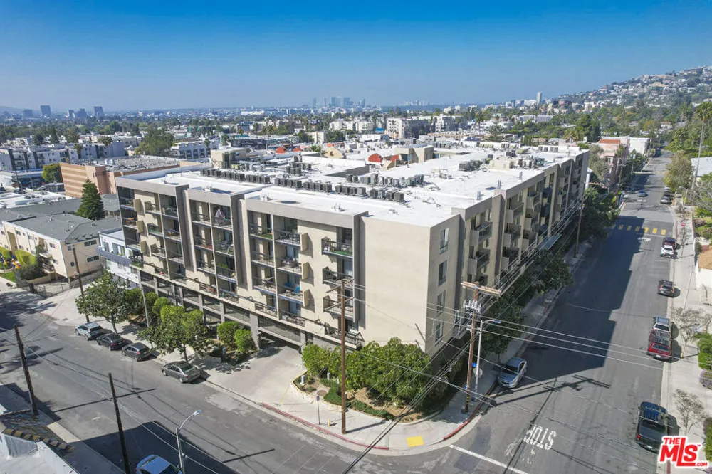 1601 Fuller Avenue #303 Los Angeles, CA 90046