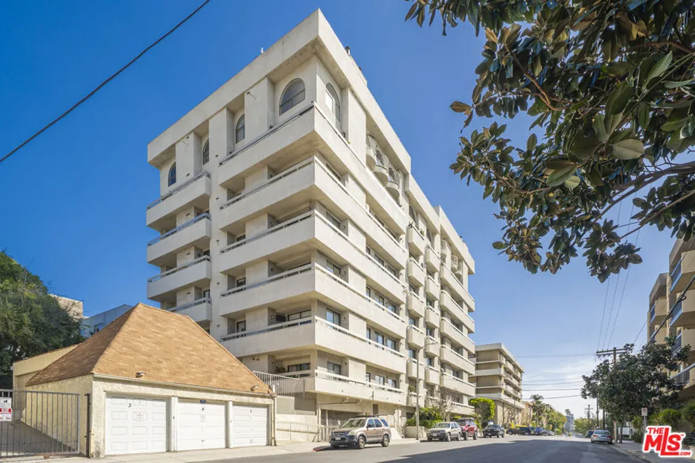 1601 Fuller Avenue #303 Los Angeles, CA 90046